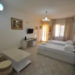 Shkodra 3*